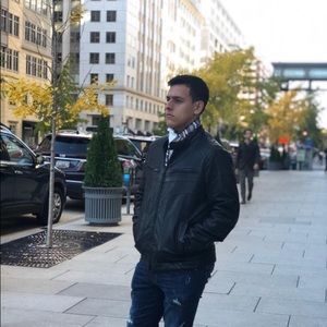 Meet your Posher, Fabrizio